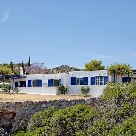 Aroura Homes 4Br Beachfront Villa 스페체스 외부 사진