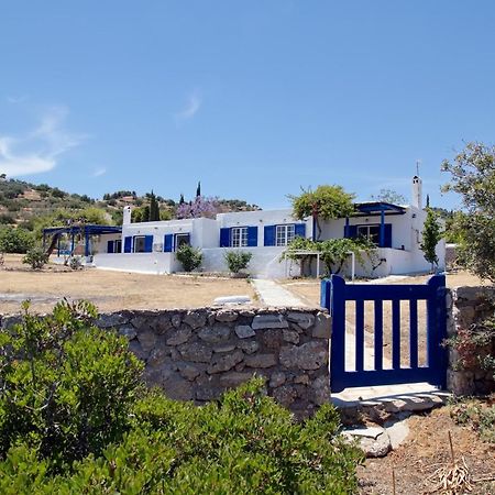 Aroura Homes 4Br Beachfront Villa 스페체스 외부 사진