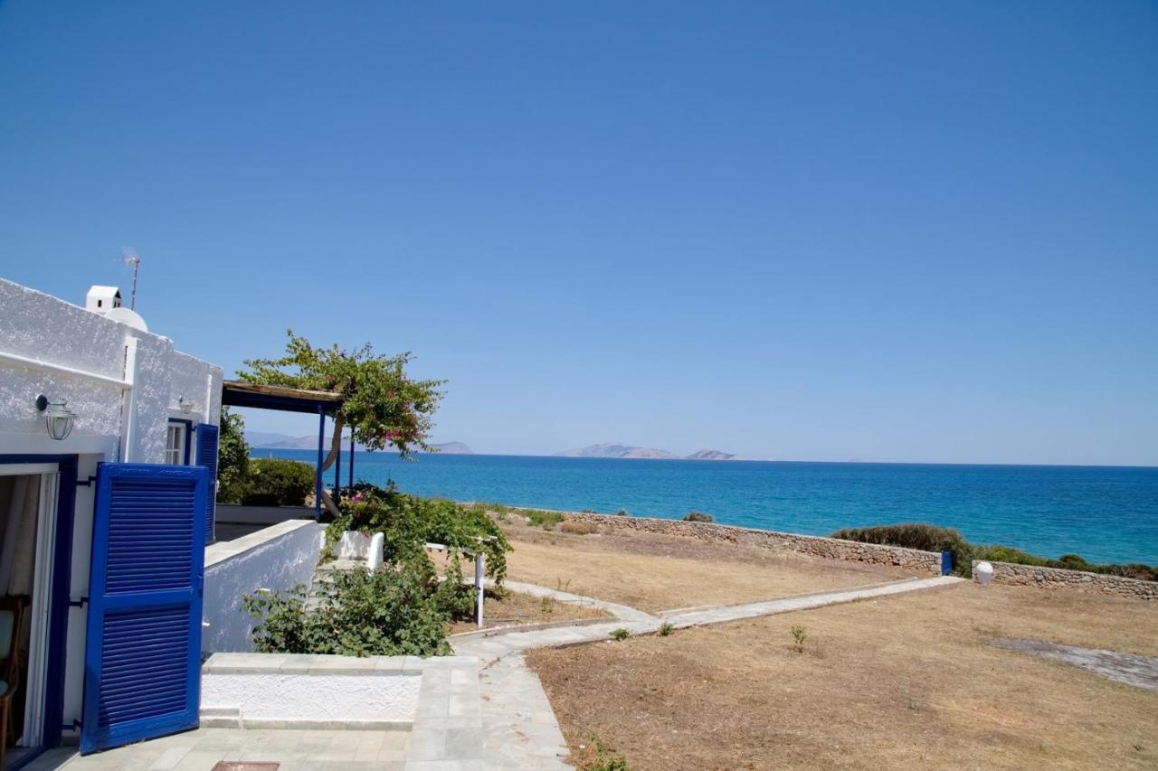 Aroura Homes 4Br Beachfront Villa 스페체스 외부 사진