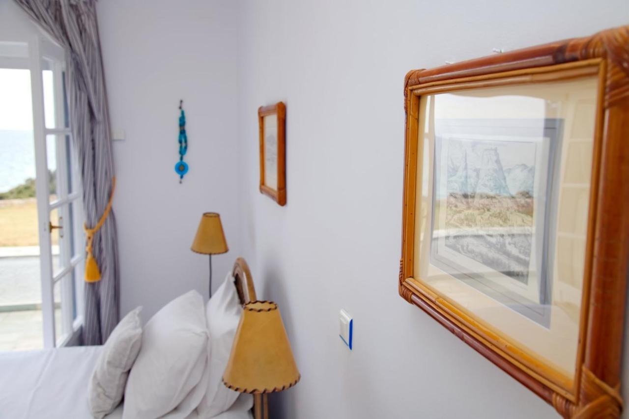 Aroura Homes 4Br Beachfront Villa 스페체스 외부 사진